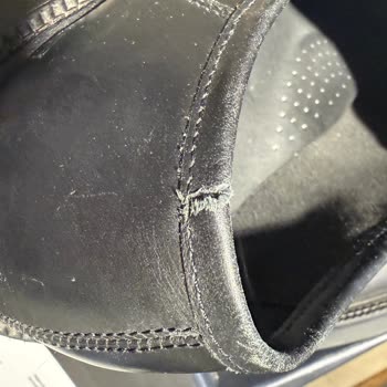 Boyner'de Tommy Hilfiger Ayakkabısının Kısa Sürede Yırtılması Ve Reddine İtiraz