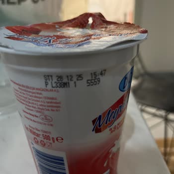 BİM Bozantı Şubesinde Gelecek Tarihli Bozulmuş Yoğurt Sağlık Riskine Dönüştü