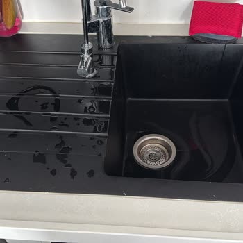 Realstone Mutfak Tezgahı Kısa Sürede Çatladı Ve Su Sızıntısı