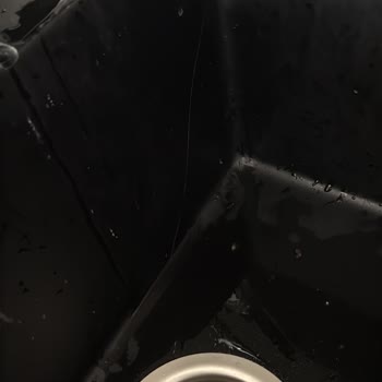 Realstone Mutfak Tezgahı Kısa Sürede Çatladı Ve Su Sızıntısı