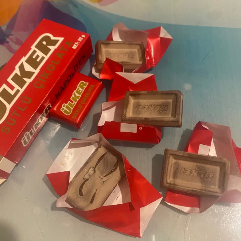 Tarihi Geçmemiş Ülker Çikolatasında Beyazlama Ve Kötü Tat