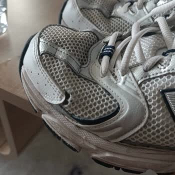 New Balance 530, solicitud de cambio rechazada por falta de factura