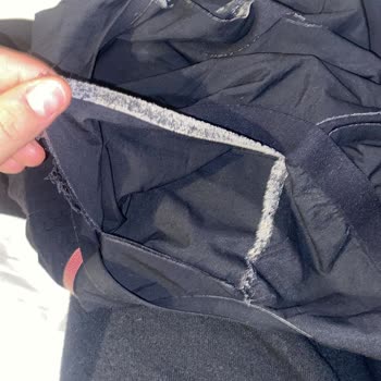 Speedo Karbon Mayo Dikişleri 5 Kullanımda Patladı, 27.000 TL Ücret İadesi Talebi