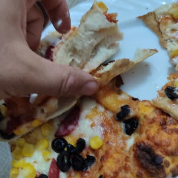 Sbarro Pizzadan Memnun Kalmadık