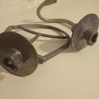 Emsan Mutfak Aparatın Bulaşık Makinesinde Boya Çıkması Ve Ücretsiz Yedek Parça Talebi