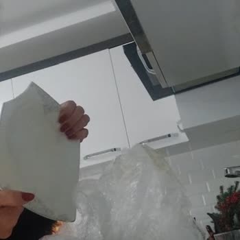 Kırılacak Yemek Takımının Paramparça Teslimi Ve Sorumluluk Reddi