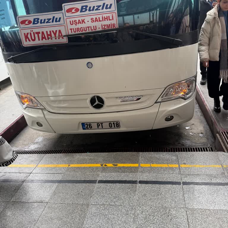 Arızalı Klima Ve Yetersiz Havalandırma, Turgutlu Durağı İhmali