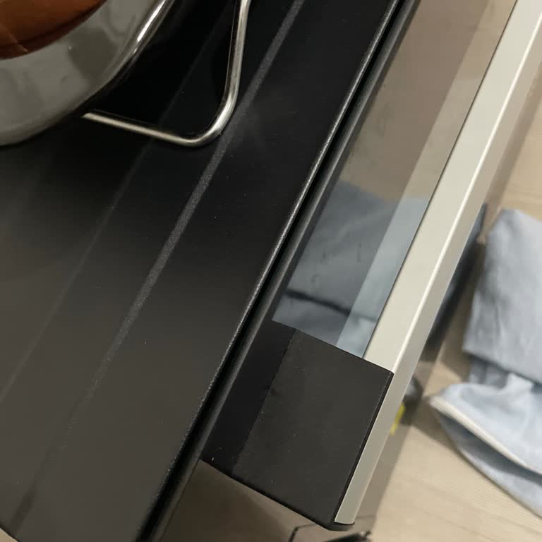 Kapak Kapanmayan Ve Alt Rezistansı Çalışmayan Kumtel Fırın İçin Acil Çözüm Talebi