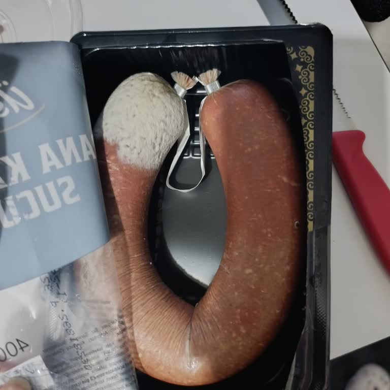 A101'den Küflü Sucuk İade Reddi Ve Sağlık Endişesi