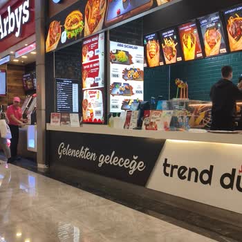 Görseldeki Dürüm Menüsü Yanıltıcı Ve Eksik Sunuldu