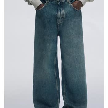 Pull & Bear Uygulamasında Jean Pantolon Fotoğraflarında Renk Tutarsızlığı