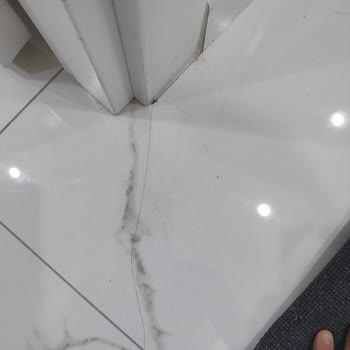 Fettahoğlu İnşaat'tan Aldığımız Sıfır Dairede Kırık Fayans Ve Hatalı Laminat, Cevap Bulamıyoruz