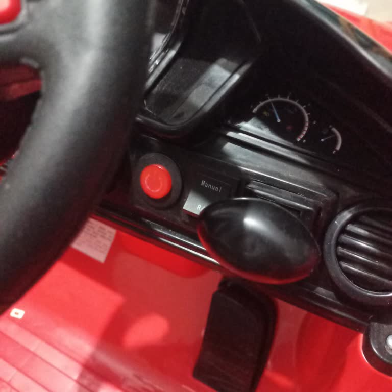 A101 Akülü Arabada Açma Kapama Tuşu Arızası Ve Değişim Talebi