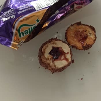 Migros Şubesinde Son Kullanma Tarihi Geçmemiş Ülker Halley’de Kurt Sorunu