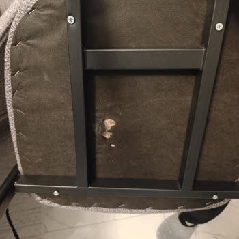 Ayıplı Sandalye Takımının Değişimi Talebi