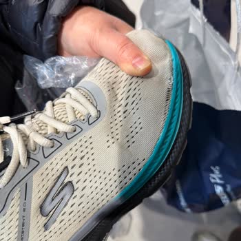 Kısa Sürede Sökülen Skechers Ayakkabısı İçin Değişim Reddi