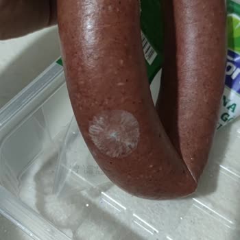 Açılmamış Sucukta Küf: Torku Ürününde Güven Sorunu