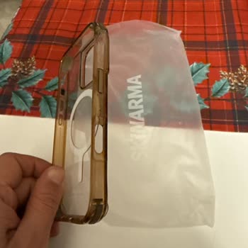 Kılıfın Rengi 8 Ayda Sararıp Ayıplı Oldu, Değişim Talebi