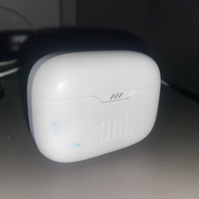 Sol Kulaklık Kopma Sorunu JBL Tune 230nc TWS Modelinde