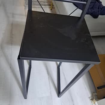 Koçtaş'tan Çarpık Bar Sandalyeler İçin İade Onayı Bekliyor