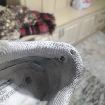 In Street Mağazasından Aldığım Ayakkabı Üç Ay İçinde Yırtıldı Ve Değişim Talep Ediyorum