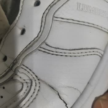 In Street Mağazasından Aldığım Ayakkabı Üç Ay İçinde Yırtıldı Ve Değişim Talep Ediyorum