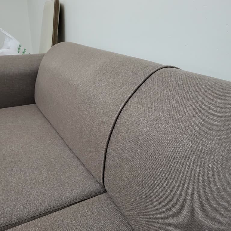 Deforme Koltuklar İçin İade Talebi Ve Güven Sorunu