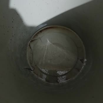 Yurtiçi Kargo Kutu Gelişi Güzel Atılıp Taşındığı İçin Kırılmış