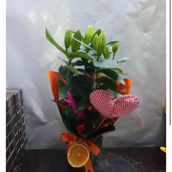 İlan Edilen Görseldeki Çiçekle Uyuşmayan Sipariş Ve Cevapsız Müşteri Desteği