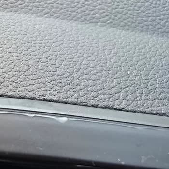 Renault Austral İç Trimde Tornavida İzleri Ve Gösterge Paneli Kusurları