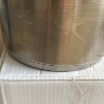 Yeni Fissler Düdüklü Tencerenin Tek Kullanımda Lekelenmesi Ve Deformasyonu