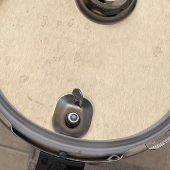 Yeni Fissler Düdüklü Tencerenin Tek Kullanımda Lekelenmesi Ve Deformasyonu