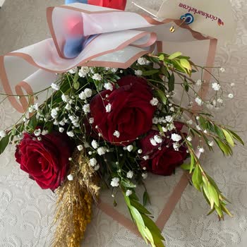 Yanlış Çiçek Gönderimi ve İletişim Sorunu