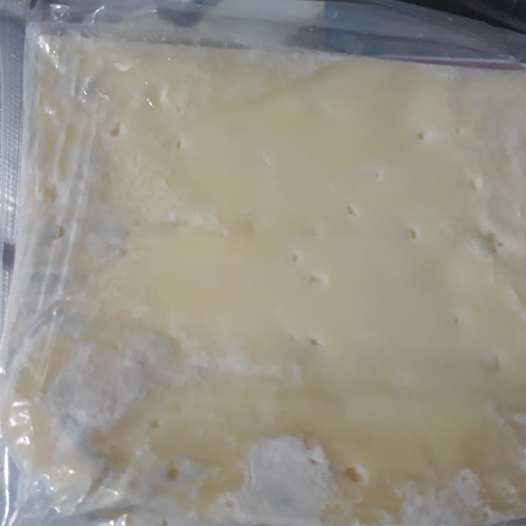 Son Kullanma Tarihine Yakın Peysan Kaşar Peyniri Küflenmiş