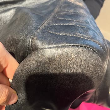 Defolu Deri Ceket Tekrar Gönderildi, Kargo Paketi Yırtıktı Ve Saygısız Müşteri Hizmeti