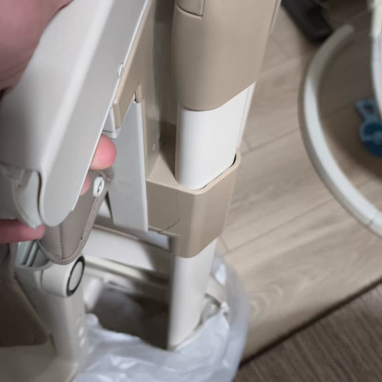 Mama Love Sandalyesi Sürekli Arızalı Ve Kırık: Değişim Talebi