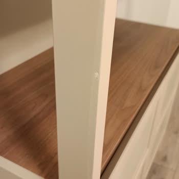 Avcılar Konfor Mağazası’ndan Aldığım Daphne TV Ve Kitaplıkta Kötü Montaj Ve Çizik Sorunları