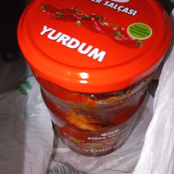 Burcu Gıda Acı Biber Salçasında Ahşap Parçalar Ve Sağlık Endişesi