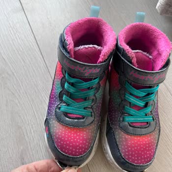 Skechers Çocuk Botunda Açılma Ve Işık Arızası Kullanıcı Hatası Olarak Değerlendirildi