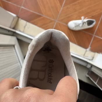 Stradivarius Ayakkabısının Dikişleri Hızla Patladı Ve Garanti Reddi