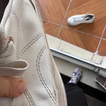 Stradivarius Ayakkabısının Dikişleri Hızla Patladı Ve Garanti Reddi