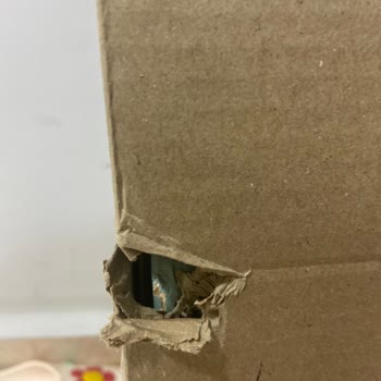 Hasarlı Komodin Teslimatı Ve Değişim Talebi