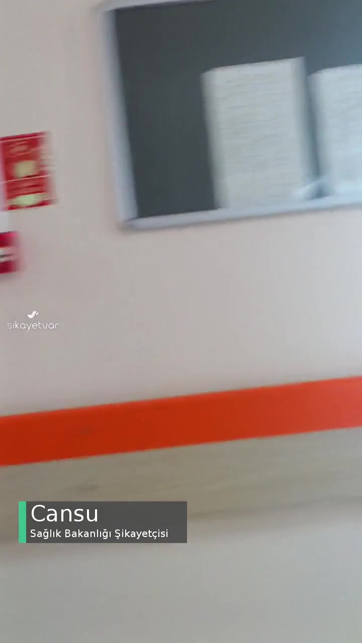 Sağlık Bakanlığı Hastaneden Şikayetçiyim 2. Katta Kimse İlgi Göstermiyor videonun kapak resmi