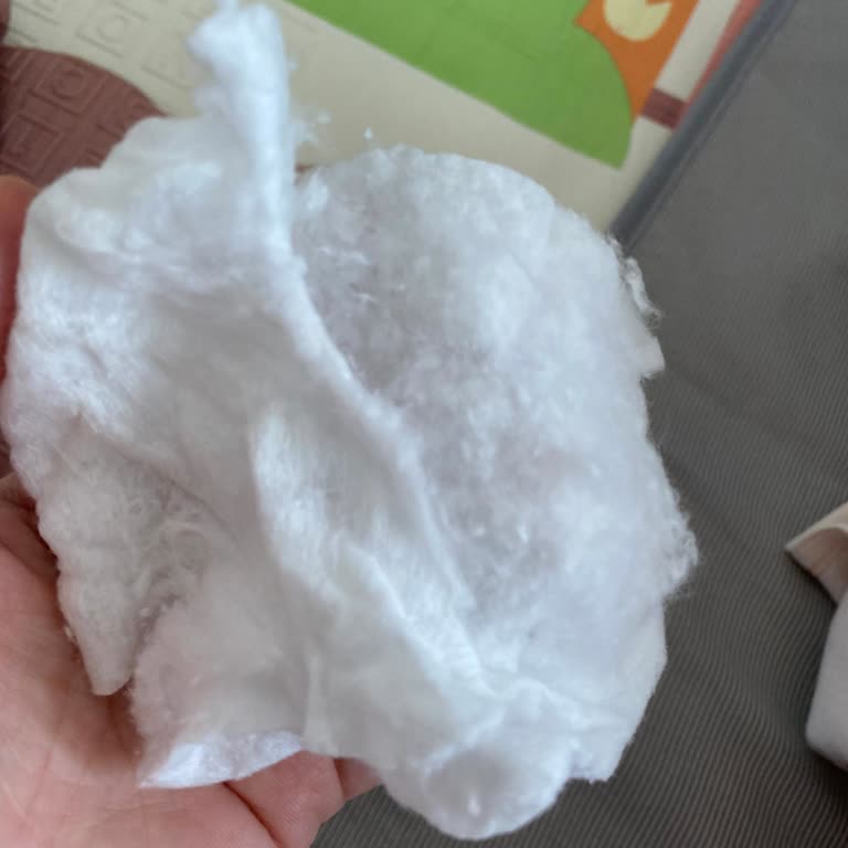 Uni Baby Organik Temizleme Pamukları Parçalanıyor Ve İşlevini Yitirdi