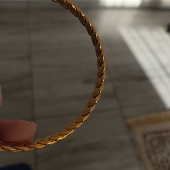 Garanti Belgesi Olmadan Kusurlu Bilezikler Ve Cevapsız Satıcı