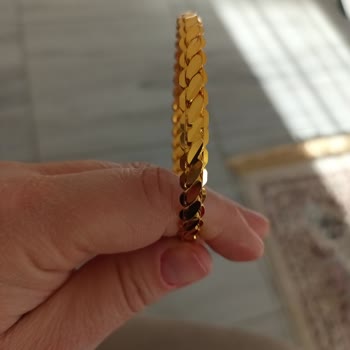 Garanti Belgesi Olmadan Kusurlu Bilezikler Ve Cevapsız Satıcı