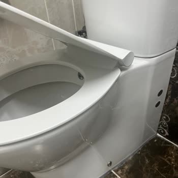 Seramiksan Volcano Klozet Kapağı Menteşi Kırıldı, Yedek Bulamıyor Ve Cevap Yok