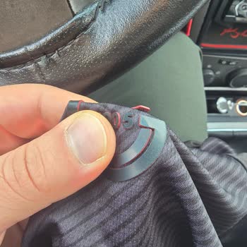 Puma Formasındaki Lisans Ve Galatasaray Arması Çabuk Sökülmesi, Değişim Talebi