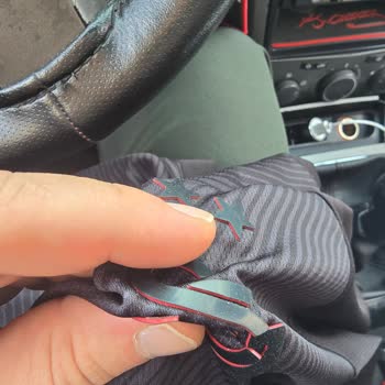 Puma Formasındaki Lisans Ve Galatasaray Arması Çabuk Sökülmesi, Değişim Talebi