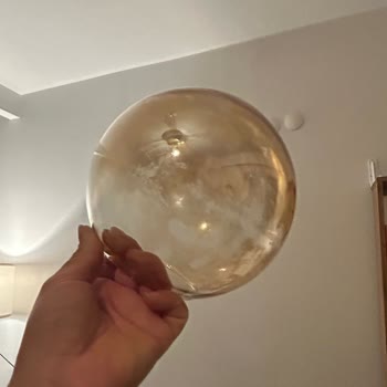 Defolu Cam Fanuslar İçin Teslimat Gecikmesi Ve Yanıtsız WhatsApp